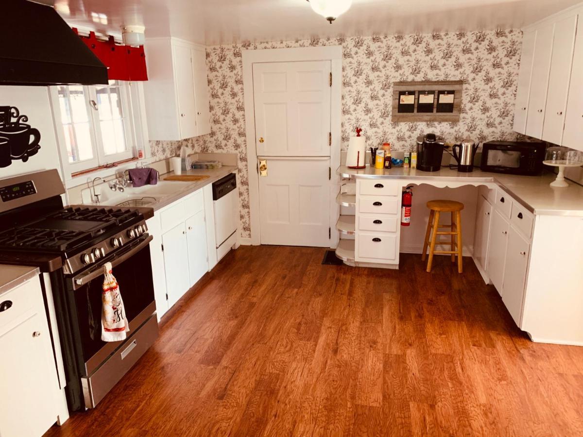 Centennial Inn Bed & Breakfast Conneaut Eksteriør bilde